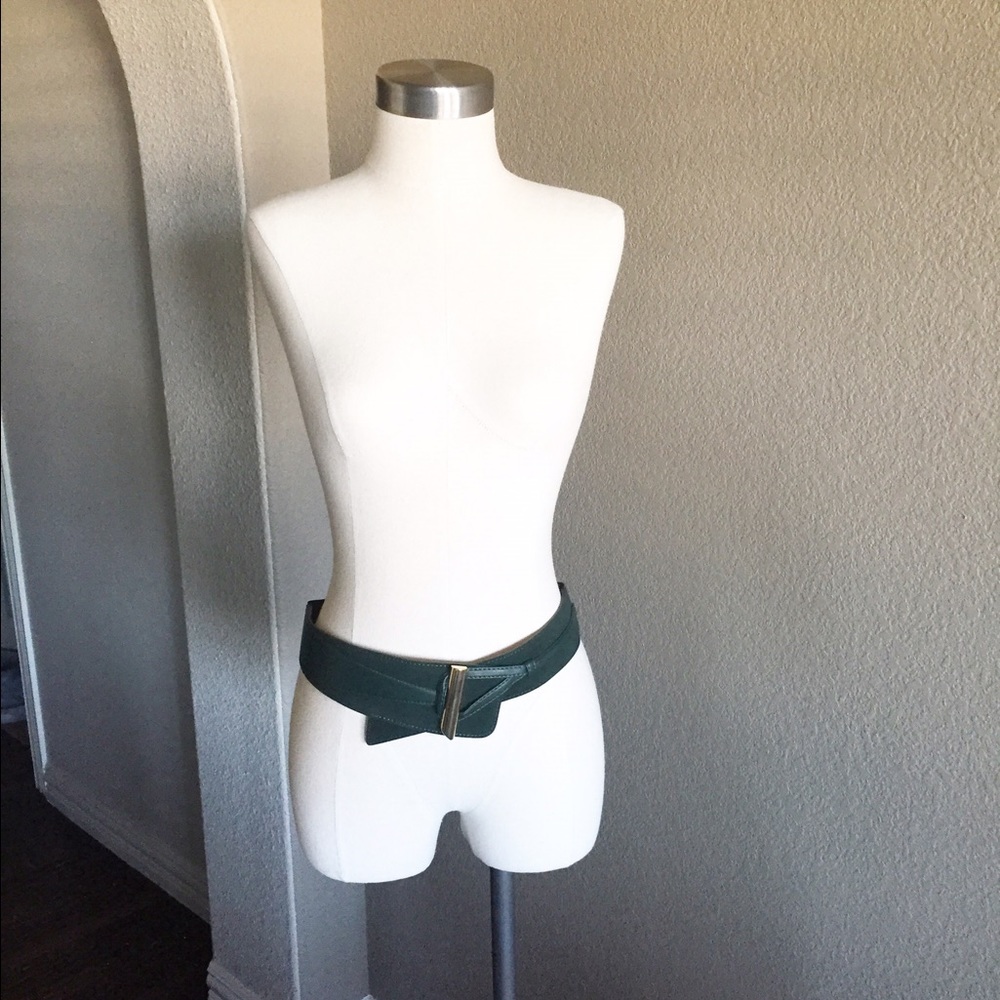 New White House Black Market Green Stretch Belt - Y2K Vibes
